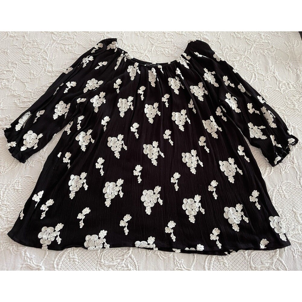 Grace Elements Woman Black w White Floral Embroidery 3/4 Sleeve Tunic Top Sz 2X